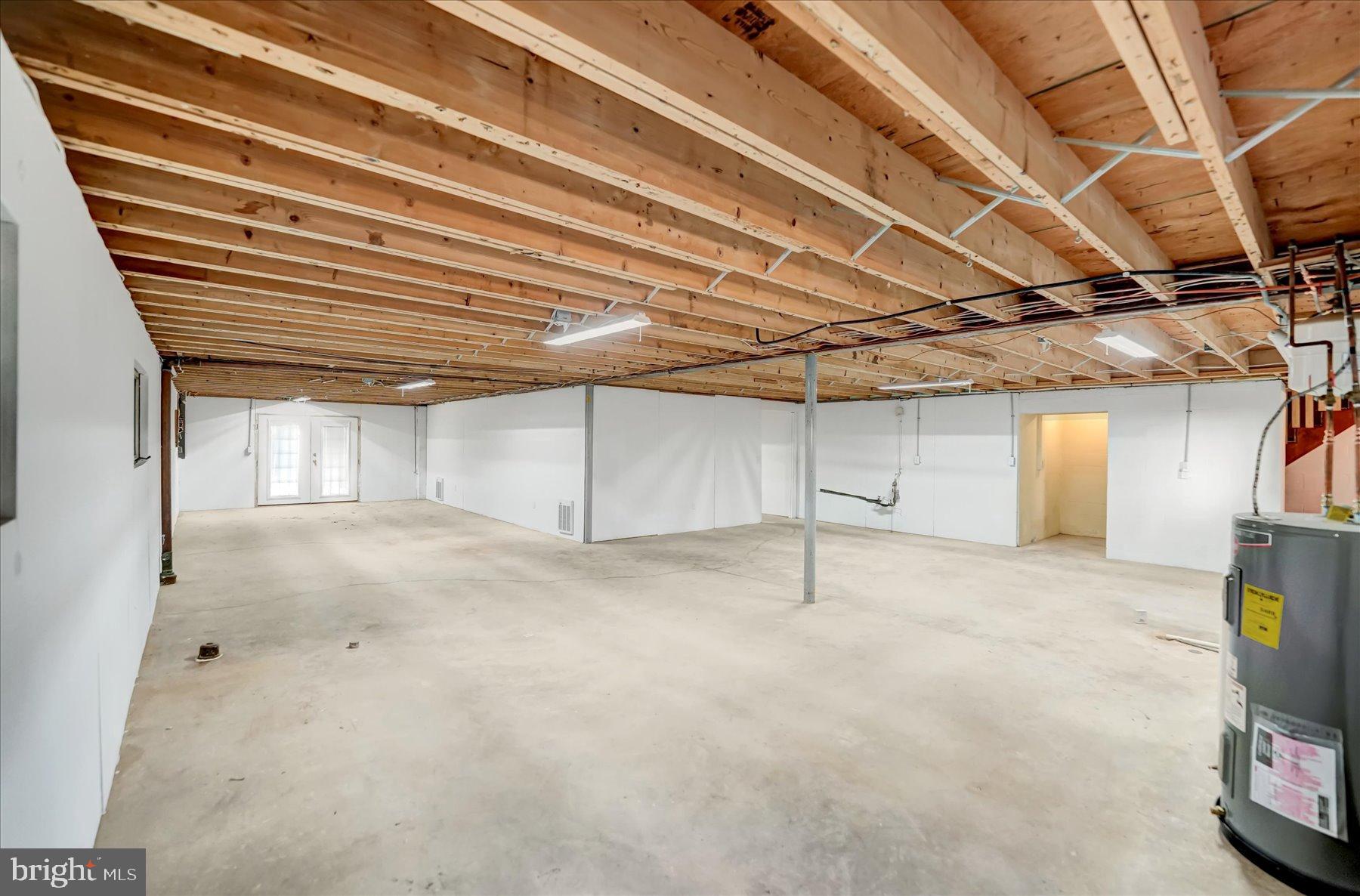 HOLMES-FOSTER - Residential