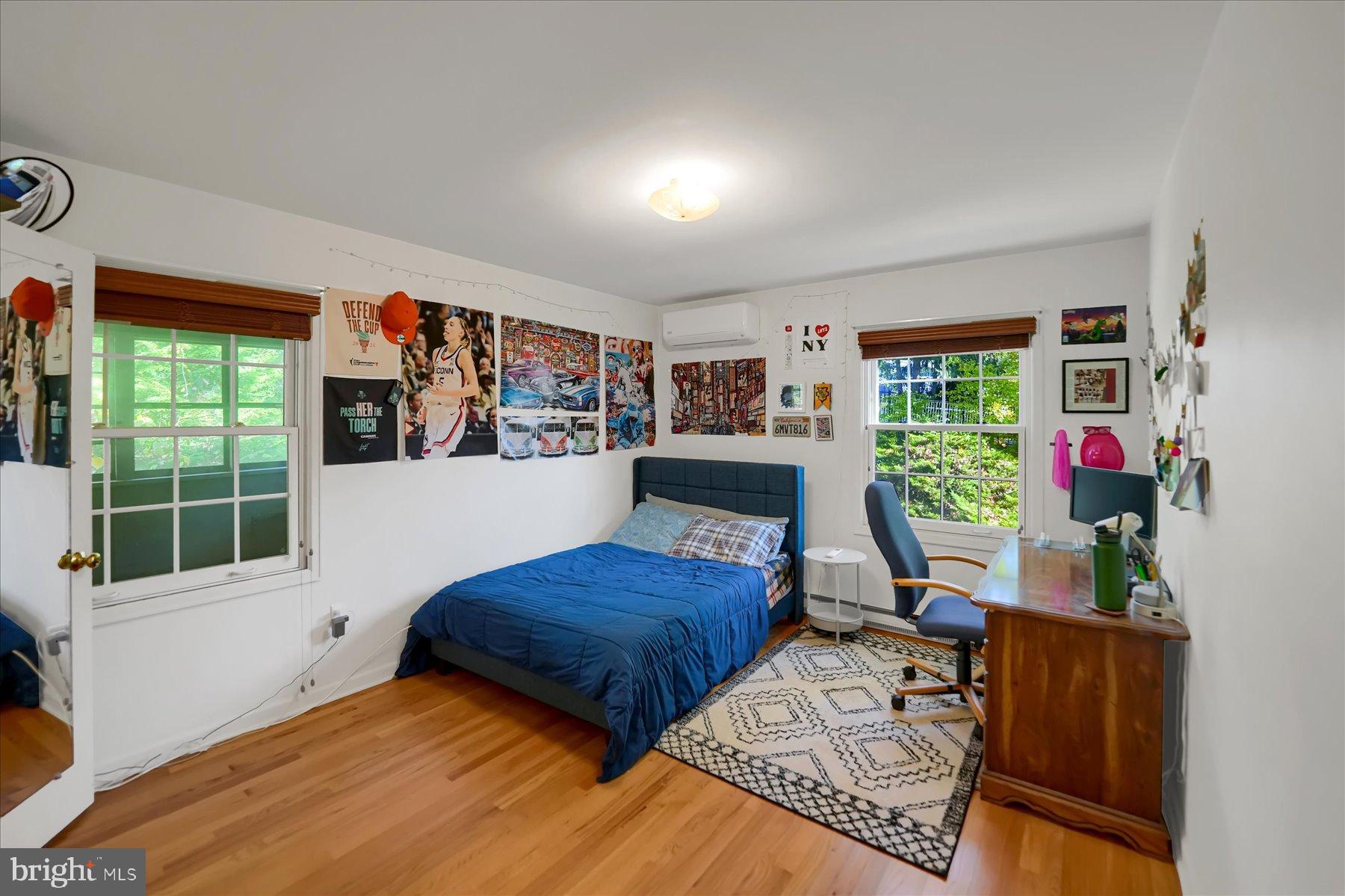 HOLMES-FOSTER - Residential