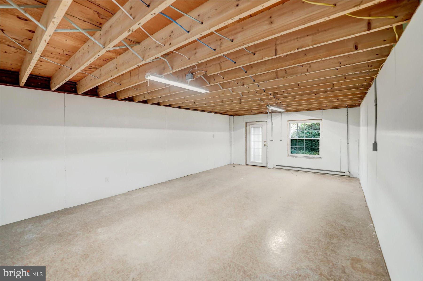 HOLMES-FOSTER - Residential