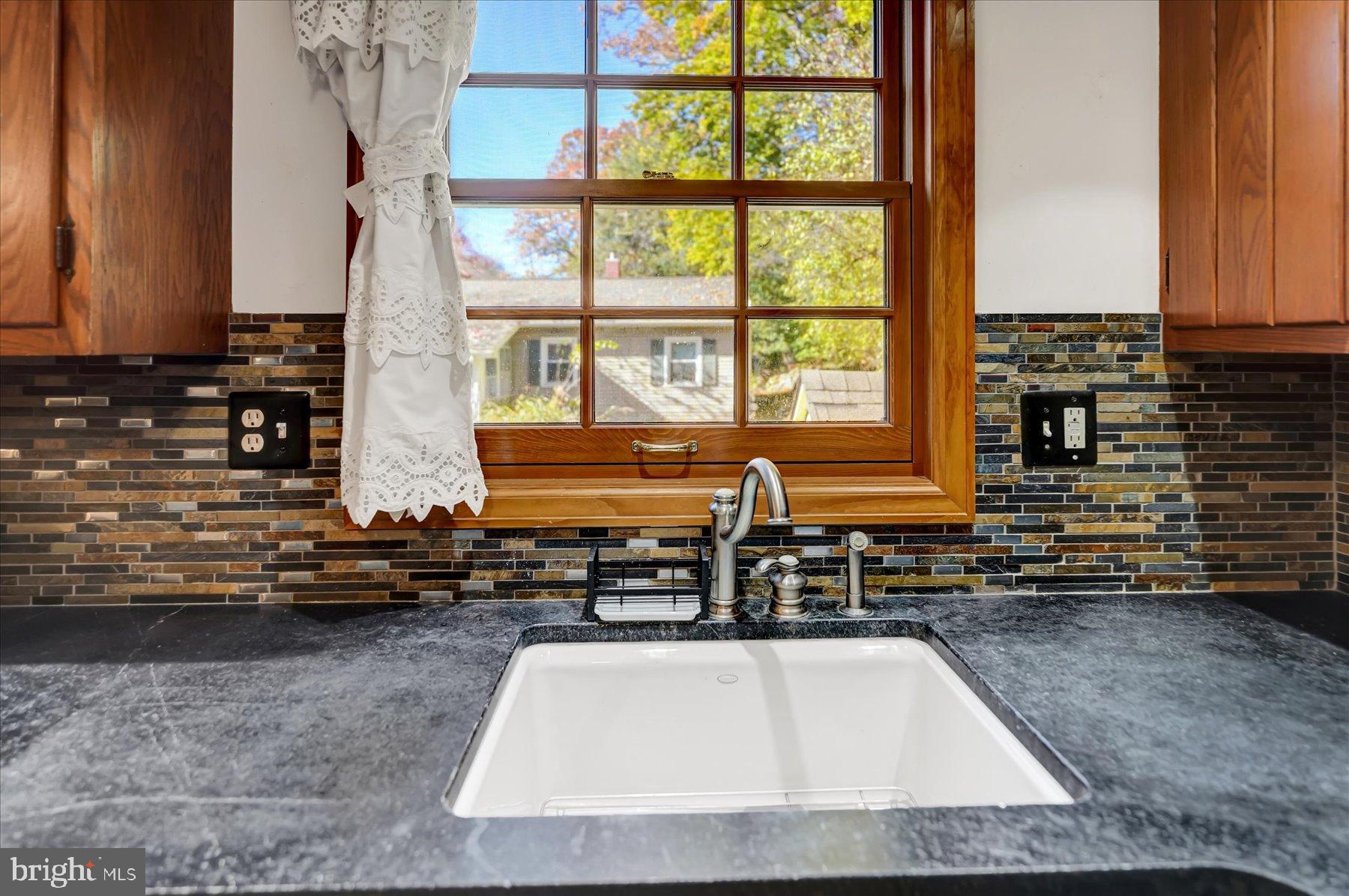 HOLMES-FOSTER - Residential