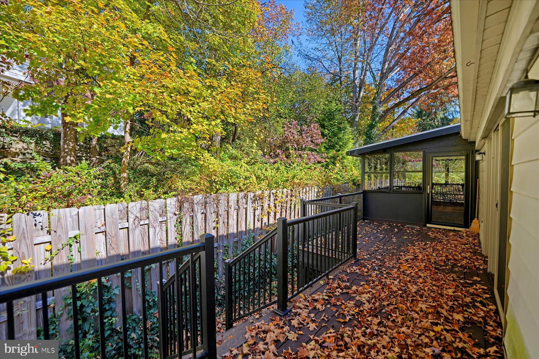 HOLMES-FOSTER - Residential