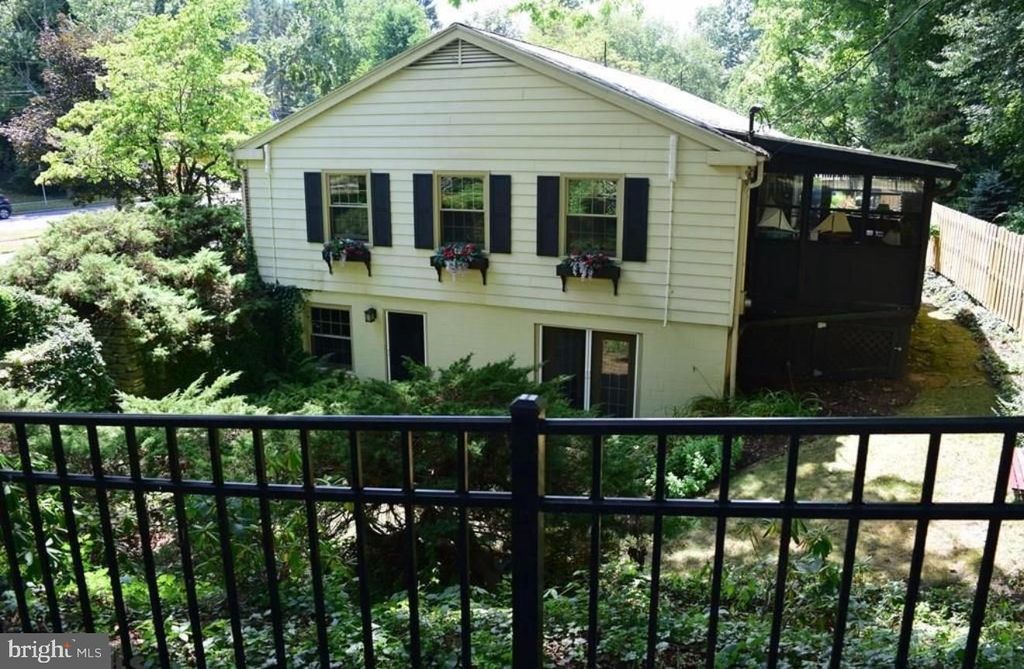 Photo of 705 Westerly Parkway, STATE COLLEGE, PA 16801 (MLS # PACE2516734)
