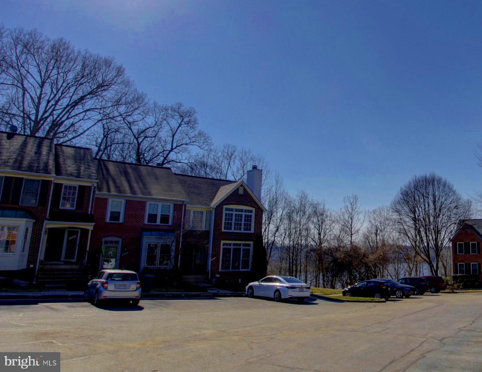 LAKE RIDGE - Residential