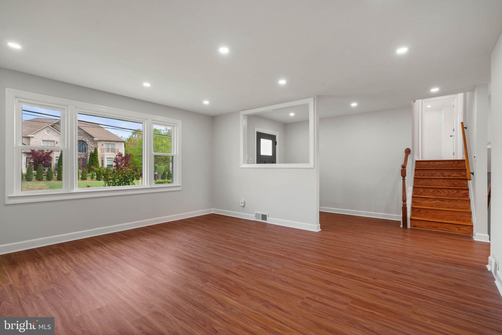 EDSALL PARK - Residential