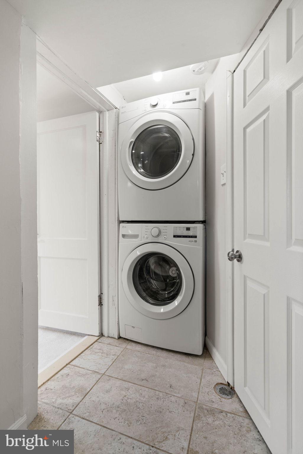 EDSALL PARK - Residential