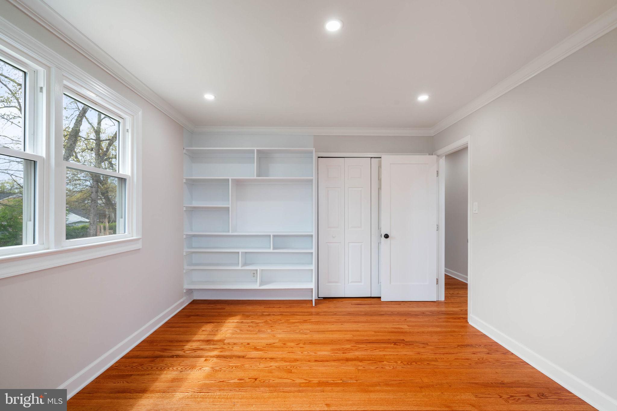 EDSALL PARK - Residential