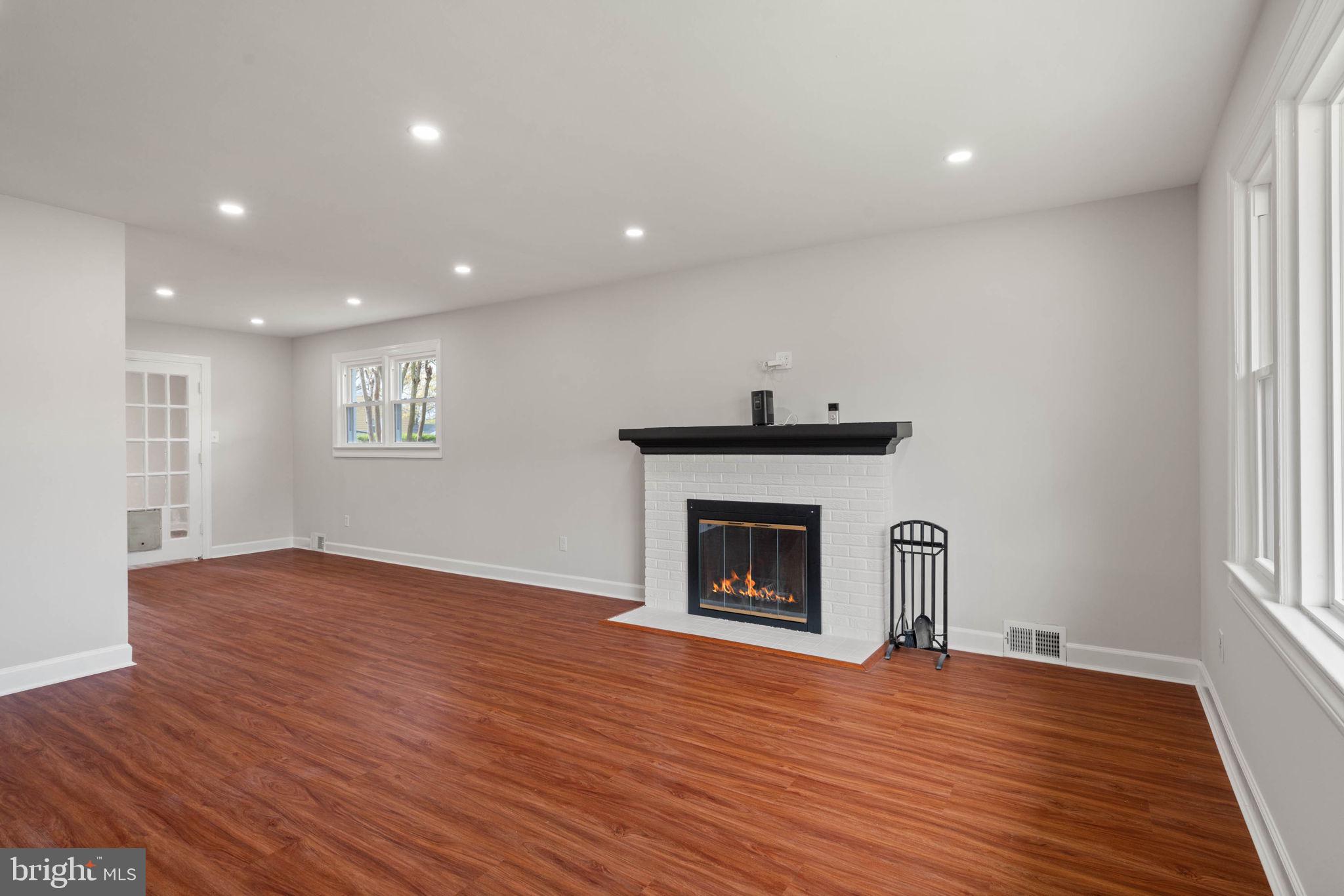 EDSALL PARK - Residential