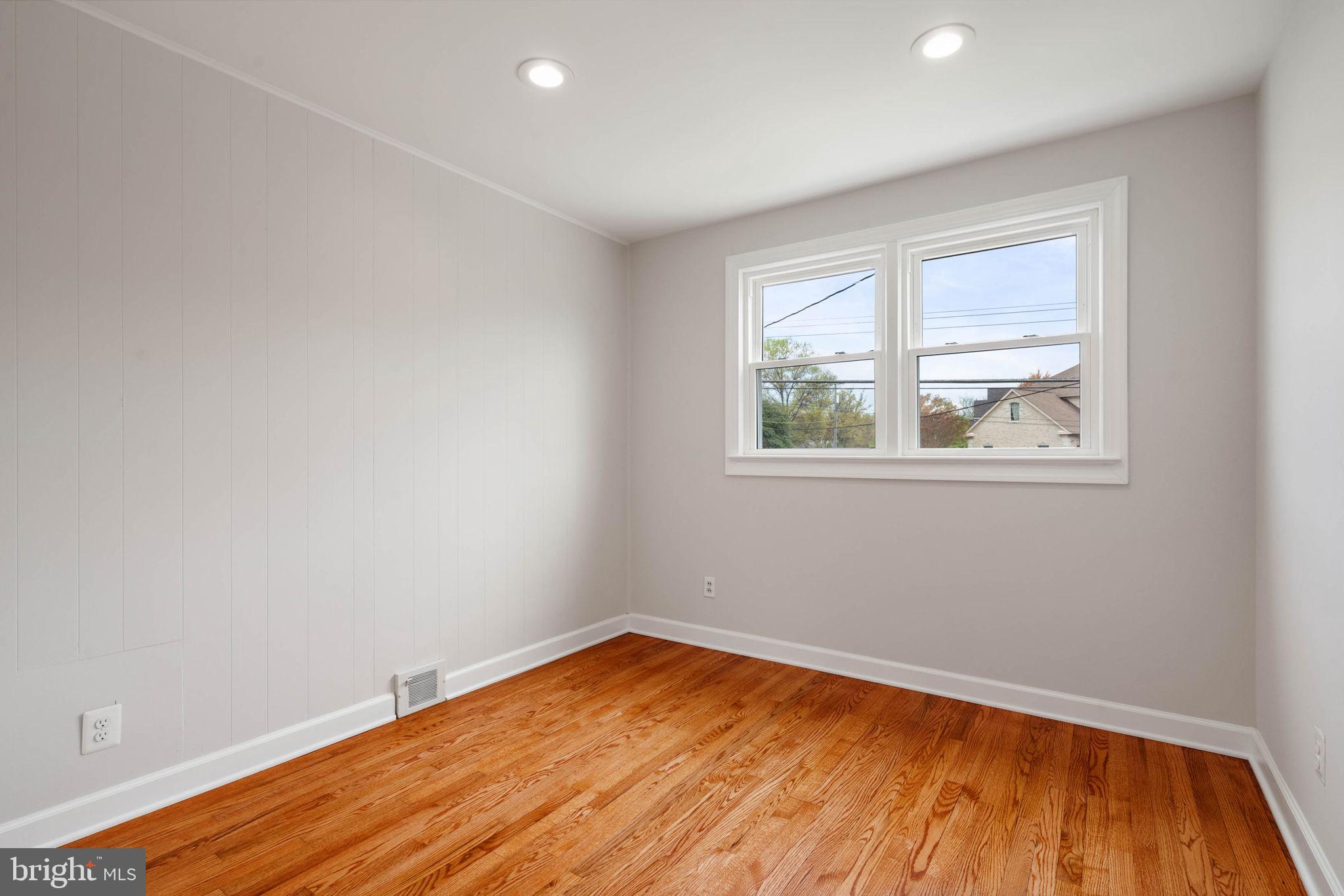 EDSALL PARK - Residential