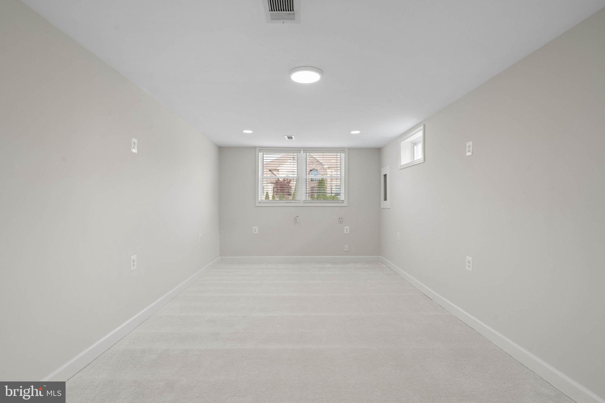 EDSALL PARK - Residential