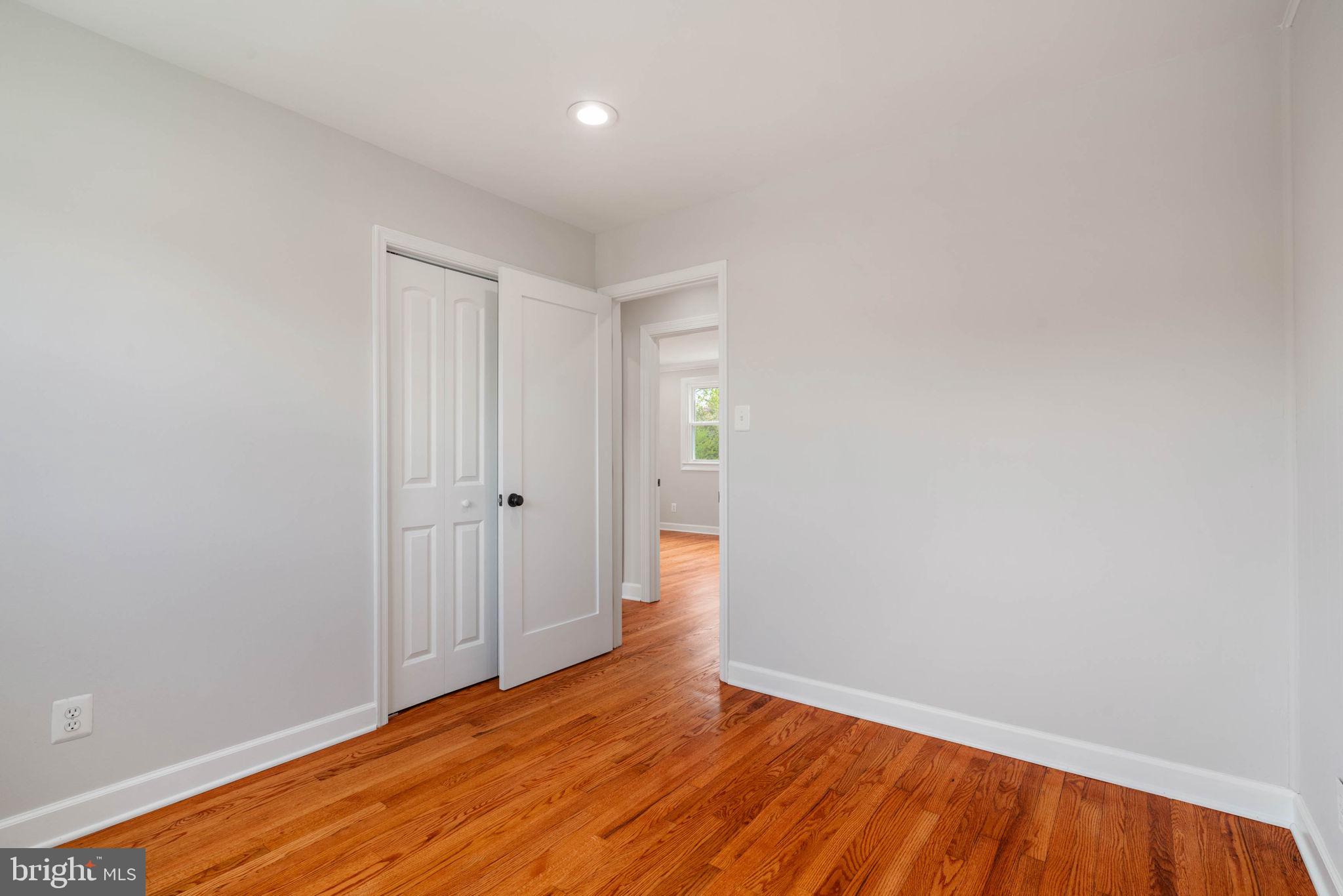 EDSALL PARK - Residential