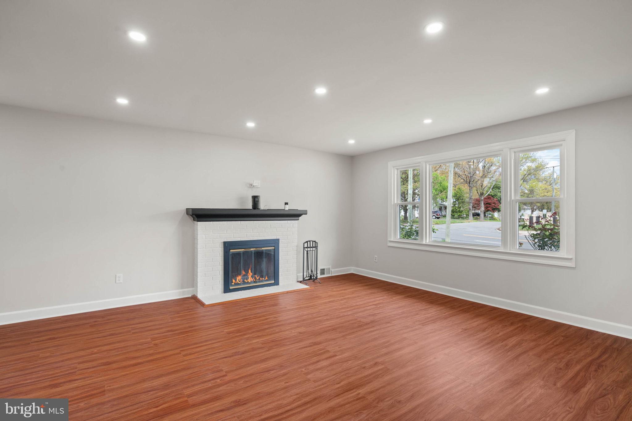 EDSALL PARK - Residential