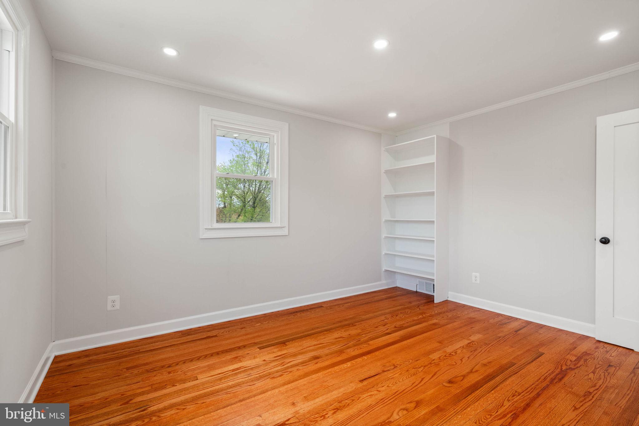 EDSALL PARK - Residential