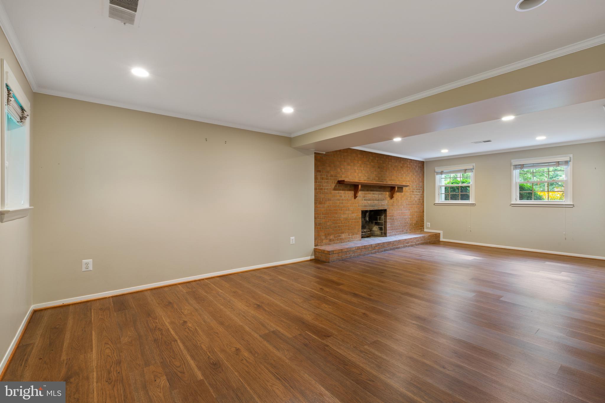 SPRINGBROOK FOREST - Residential