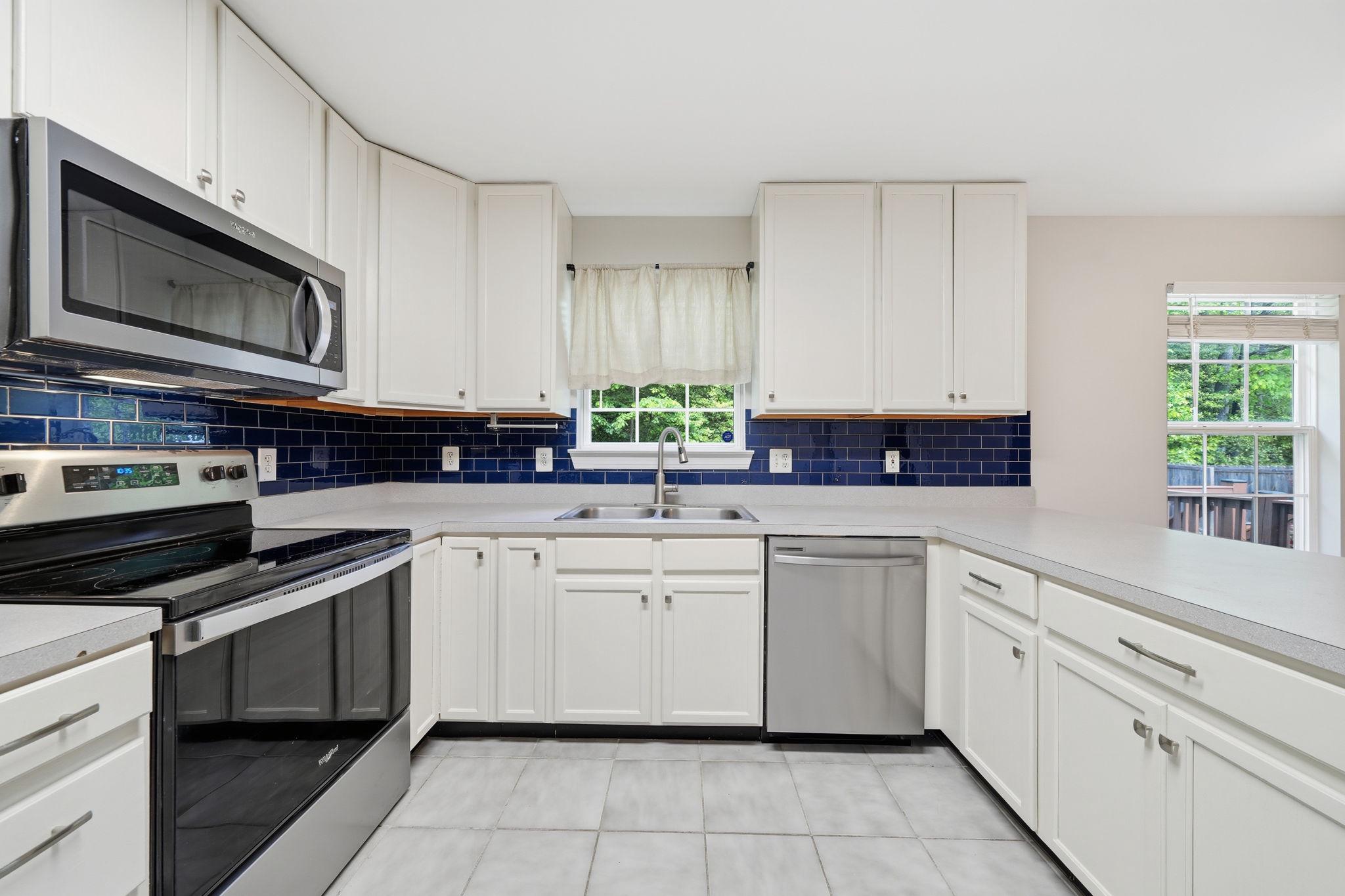 SOUTH OAKS - Residential