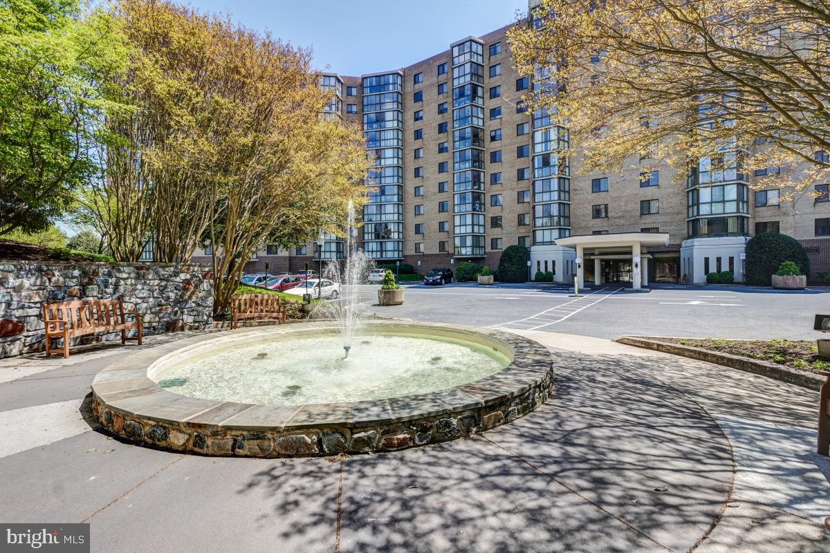 FAIRWAYS NORTH - Residential