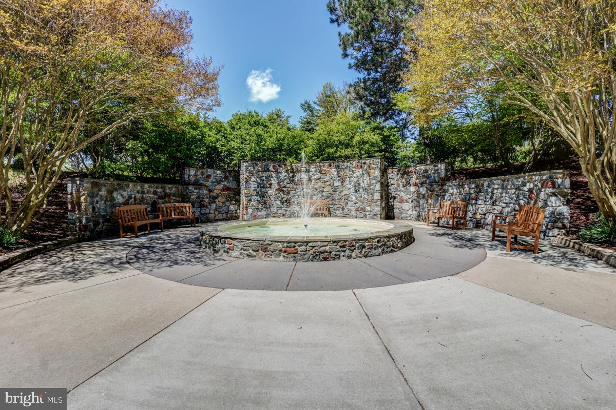 FAIRWAYS NORTH - Residential