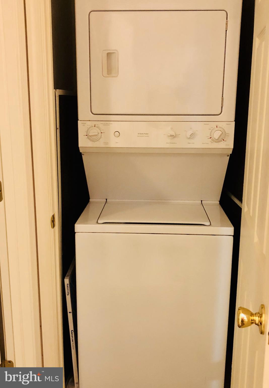 AVALON RETIREMENT COMM - Residential