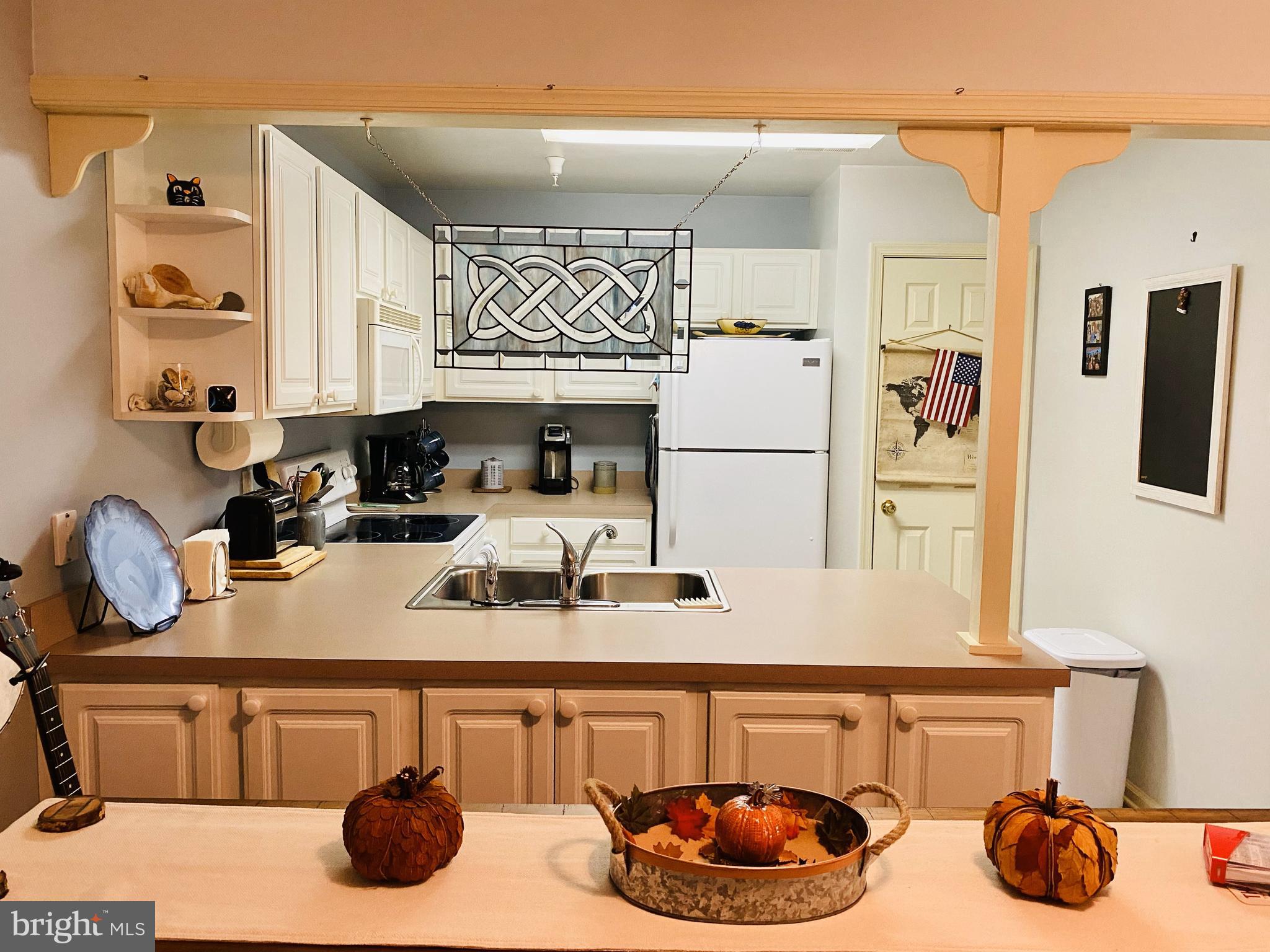 AVALON RETIREMENT COMM - Residential