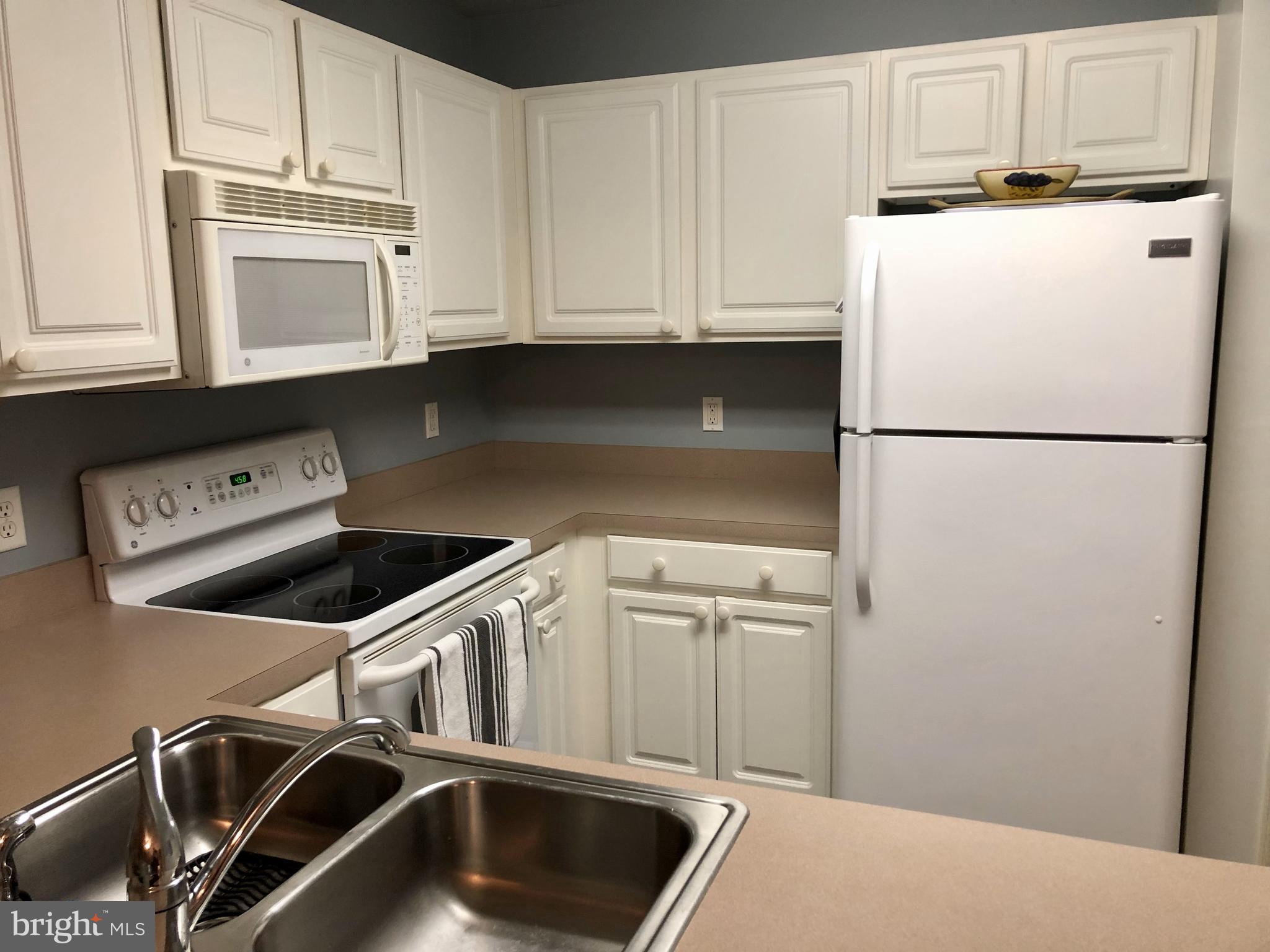 AVALON RETIREMENT COMM - Residential