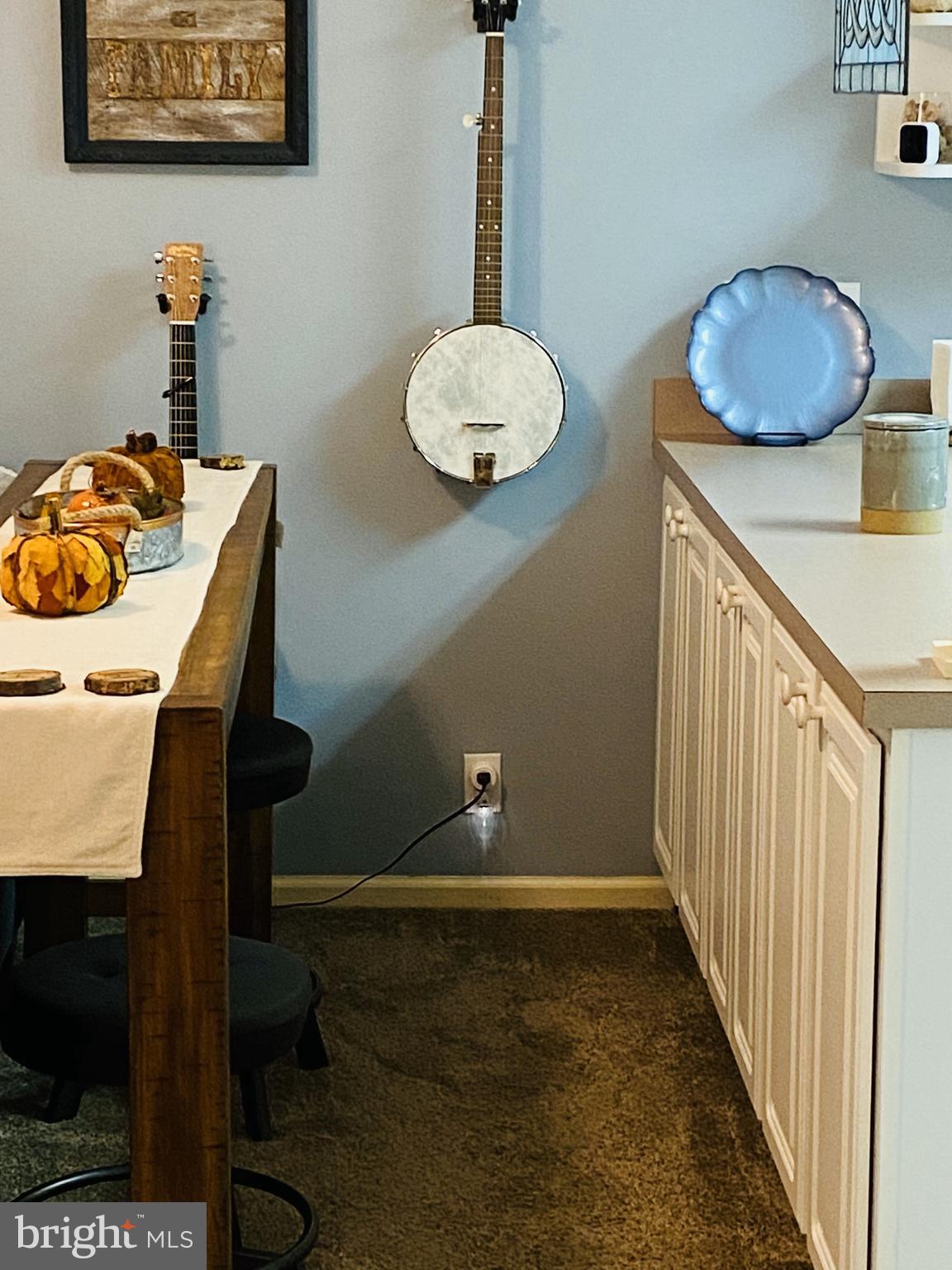 AVALON RETIREMENT COMM - Residential