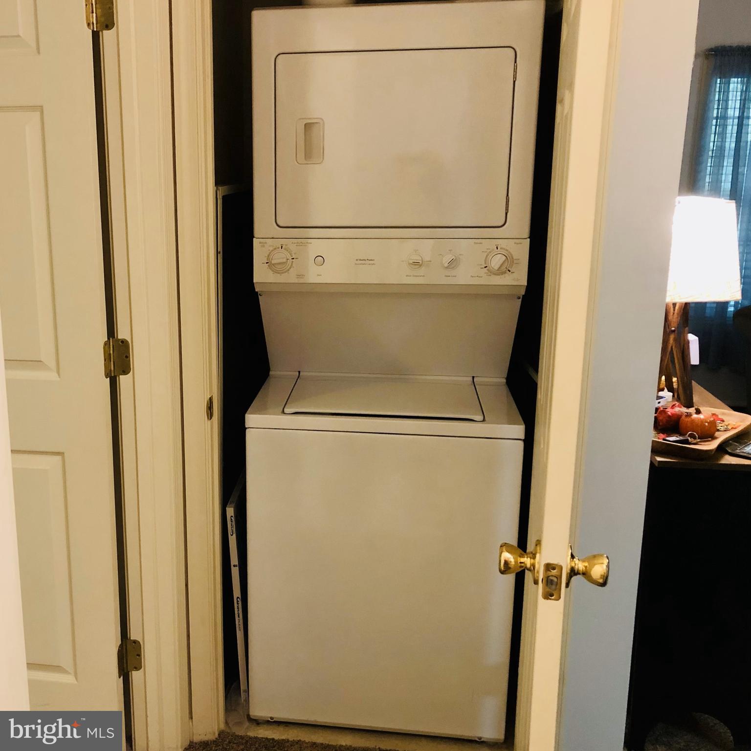 AVALON RETIREMENT COMM - Residential