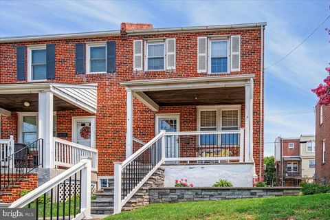 Townhouse For Sale - 1813 Beech Street<br/> New Castle County, WILMINGTON, DE 19805