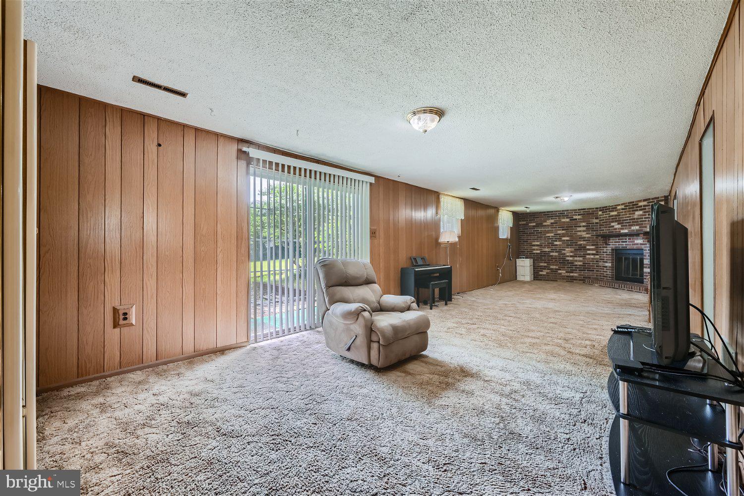 VALLEYWOOD - Residential