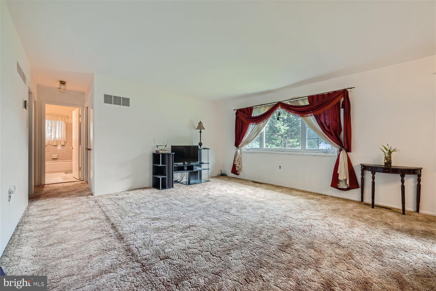 VALLEYWOOD - Residential