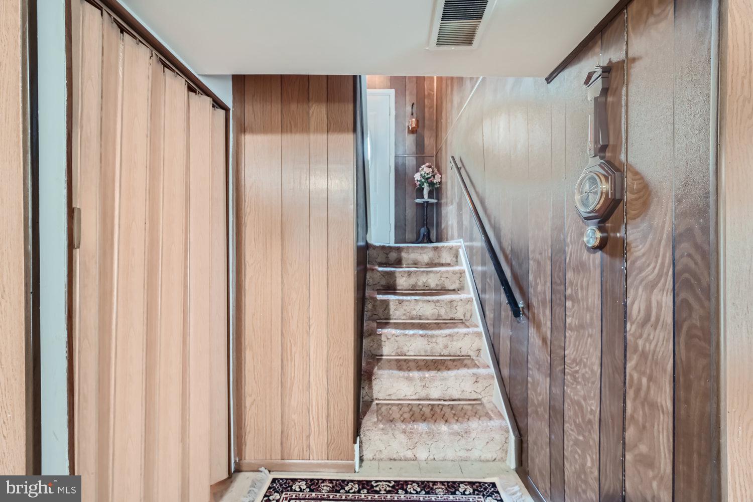 VALLEYWOOD - Residential