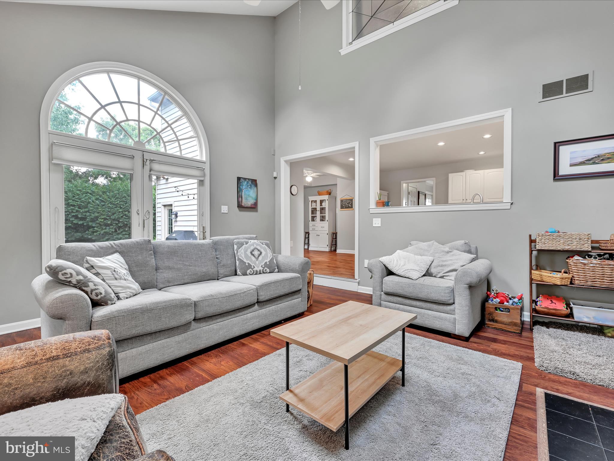 CENTERVILLE COMMONS - Residential