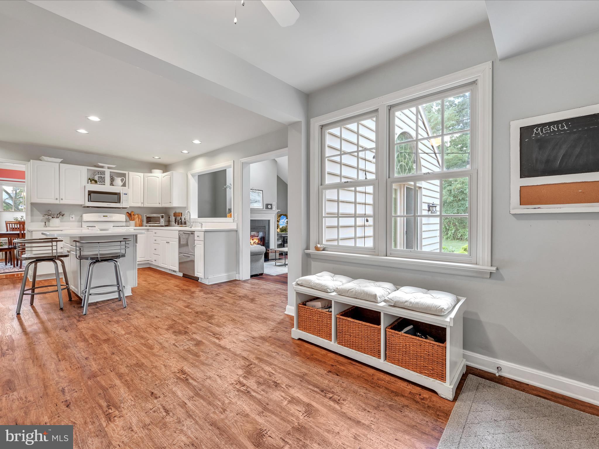 CENTERVILLE COMMONS - Residential