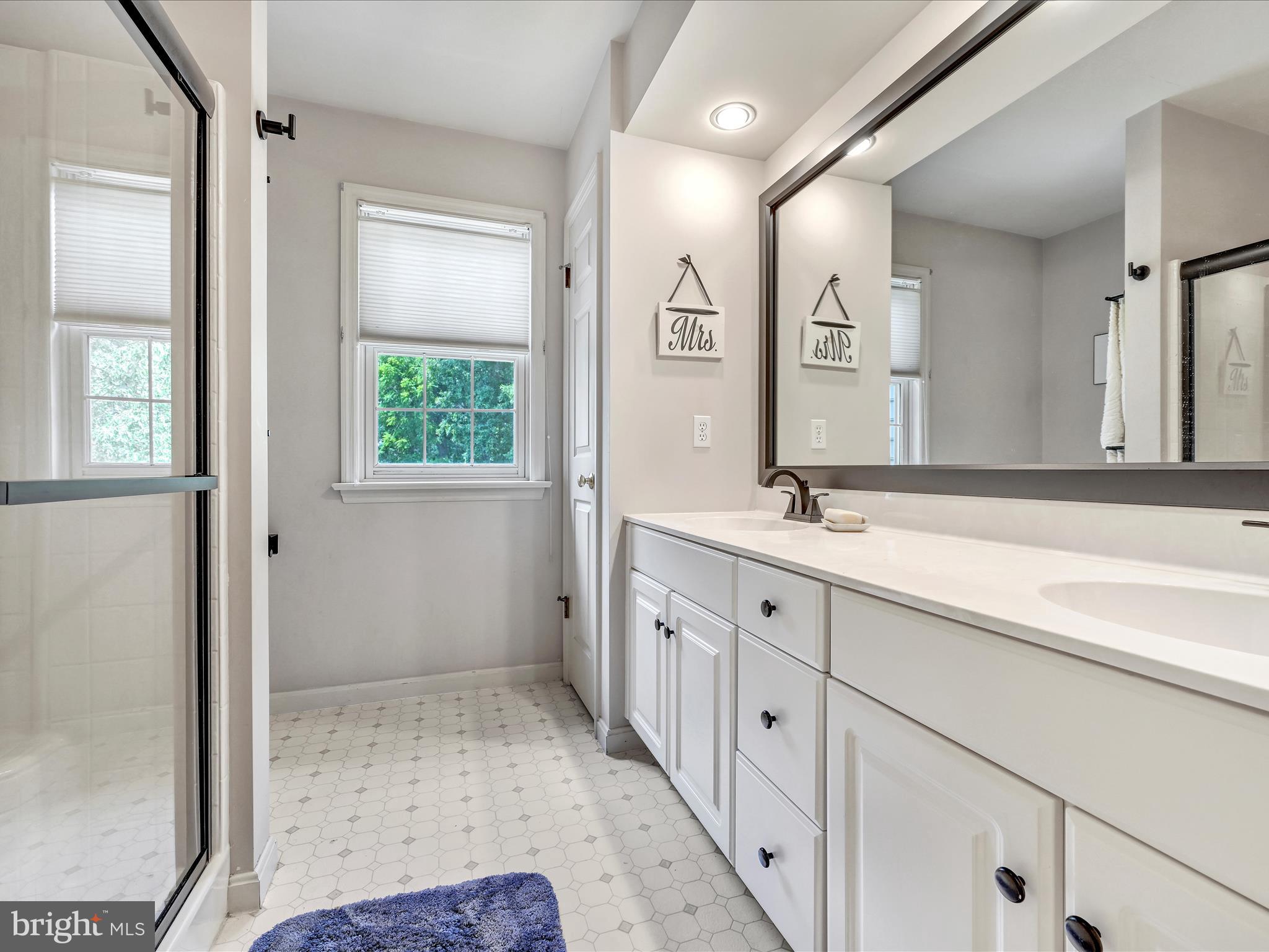 CENTERVILLE COMMONS - Residential