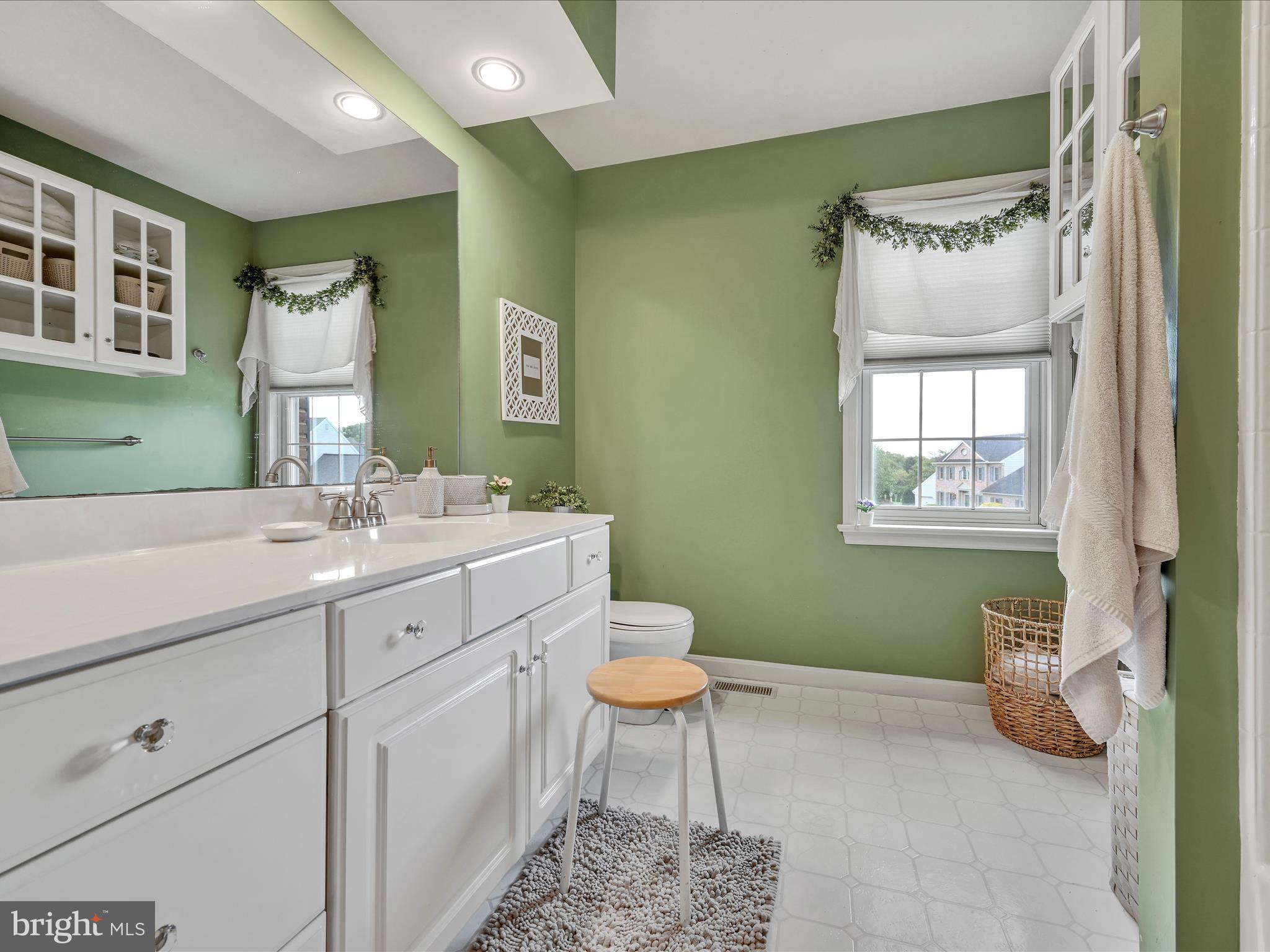 CENTERVILLE COMMONS - Residential