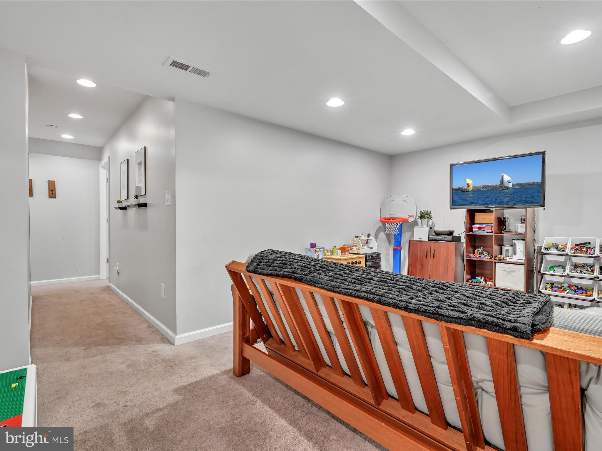 CENTERVILLE COMMONS - Residential