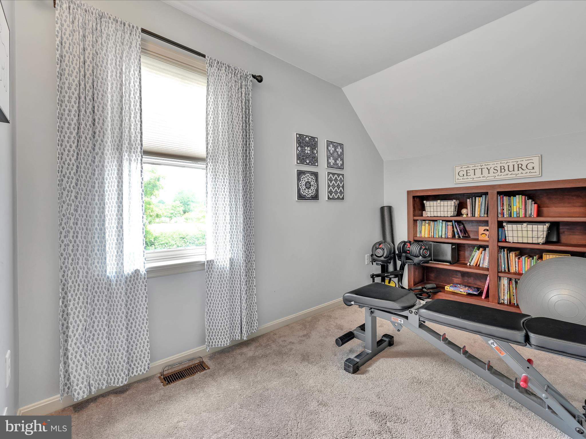 CENTERVILLE COMMONS - Residential