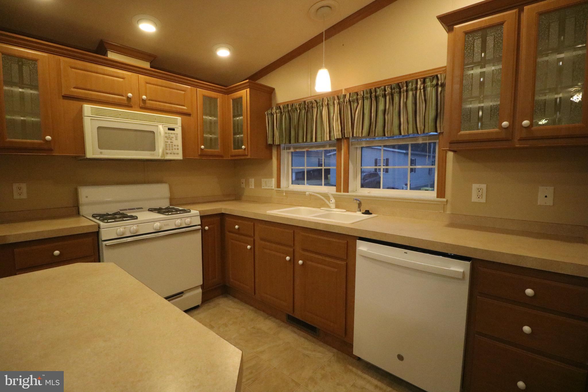 WILLIAMS ESTATES - Residential