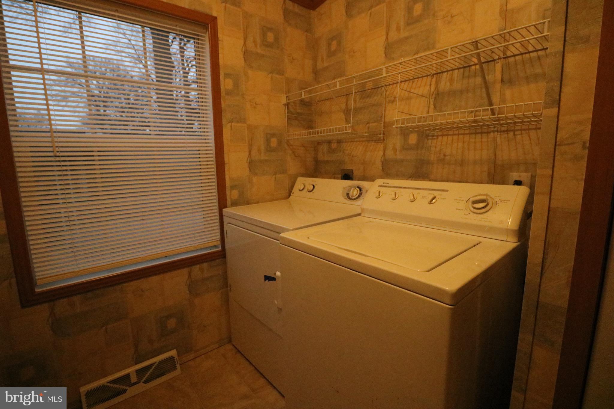 WILLIAMS ESTATES - Residential