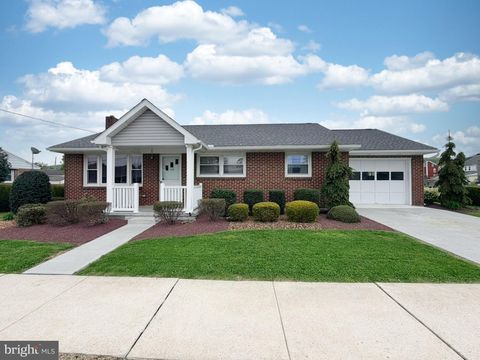 108 LINCOLN AVENUE ROBESONIA PA 19551