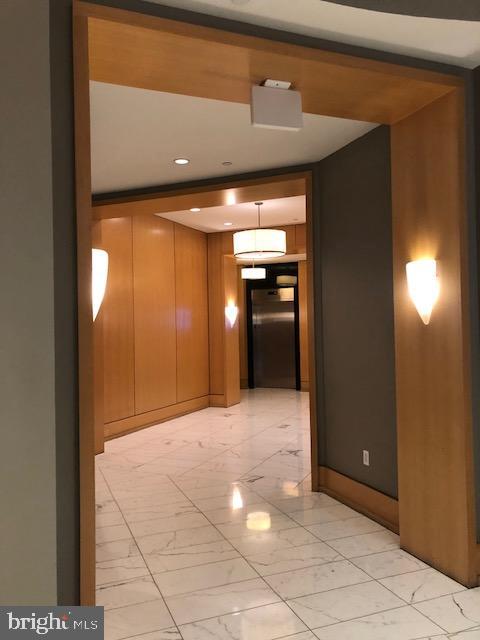 ONE NATIONAL HARBOR CONDOMINIUM - Residential Lease