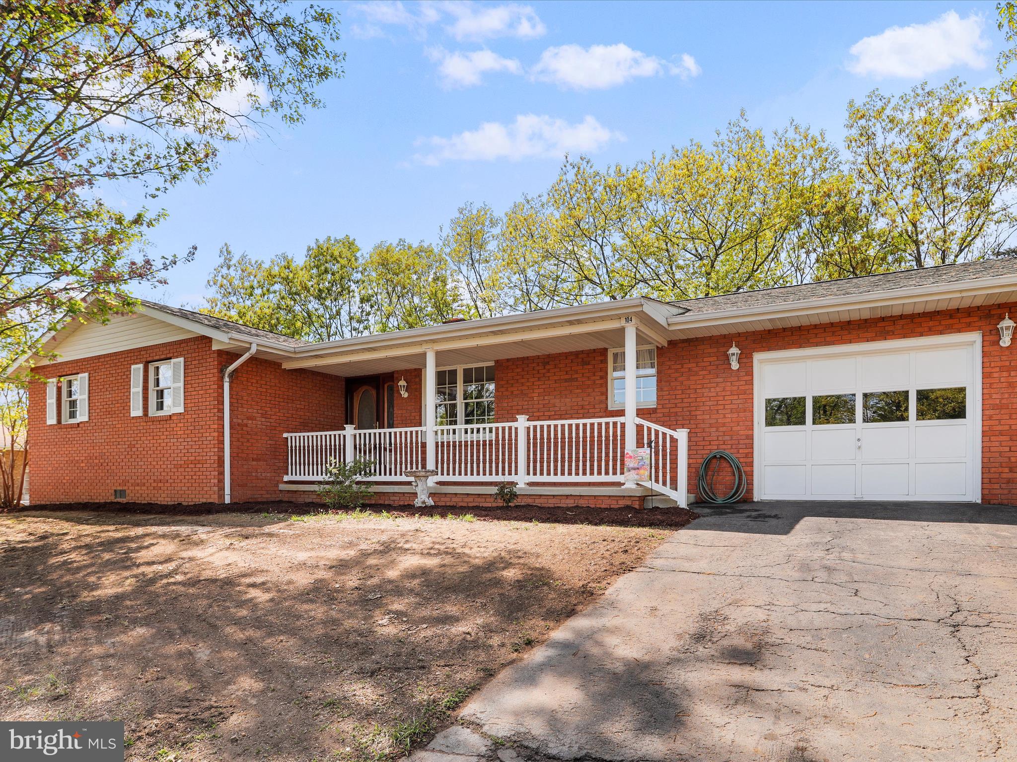 KNOBLEY ESTATES - Residential