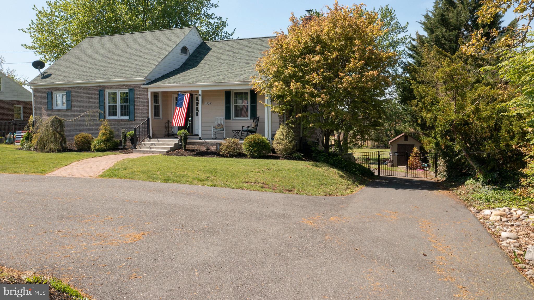 1726 SWAMP PIKE