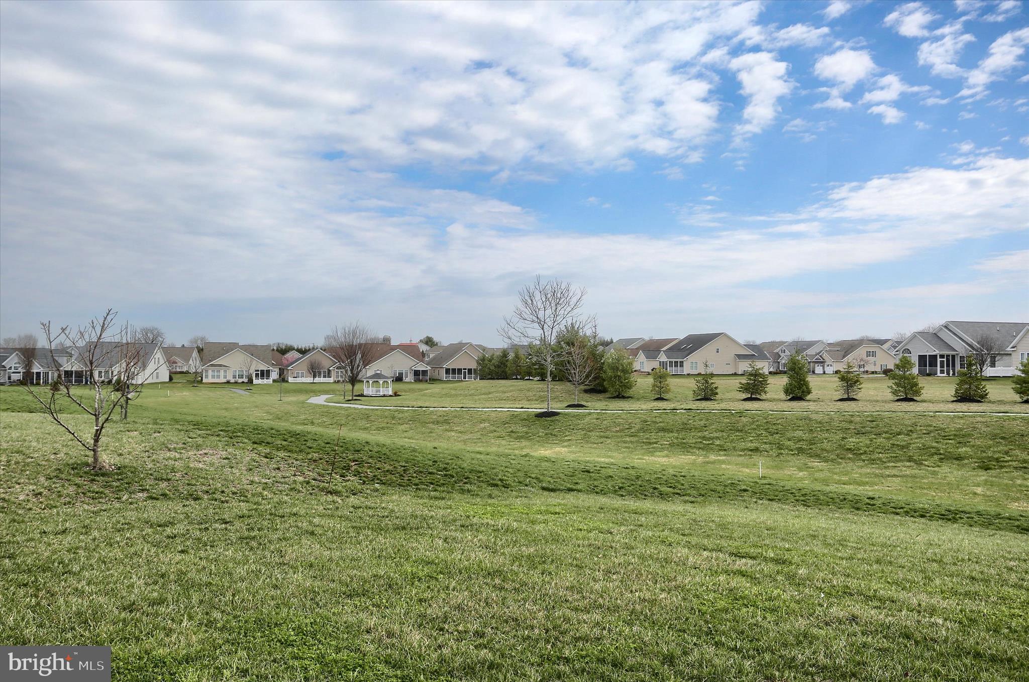 DANBURY GLEN - Residential