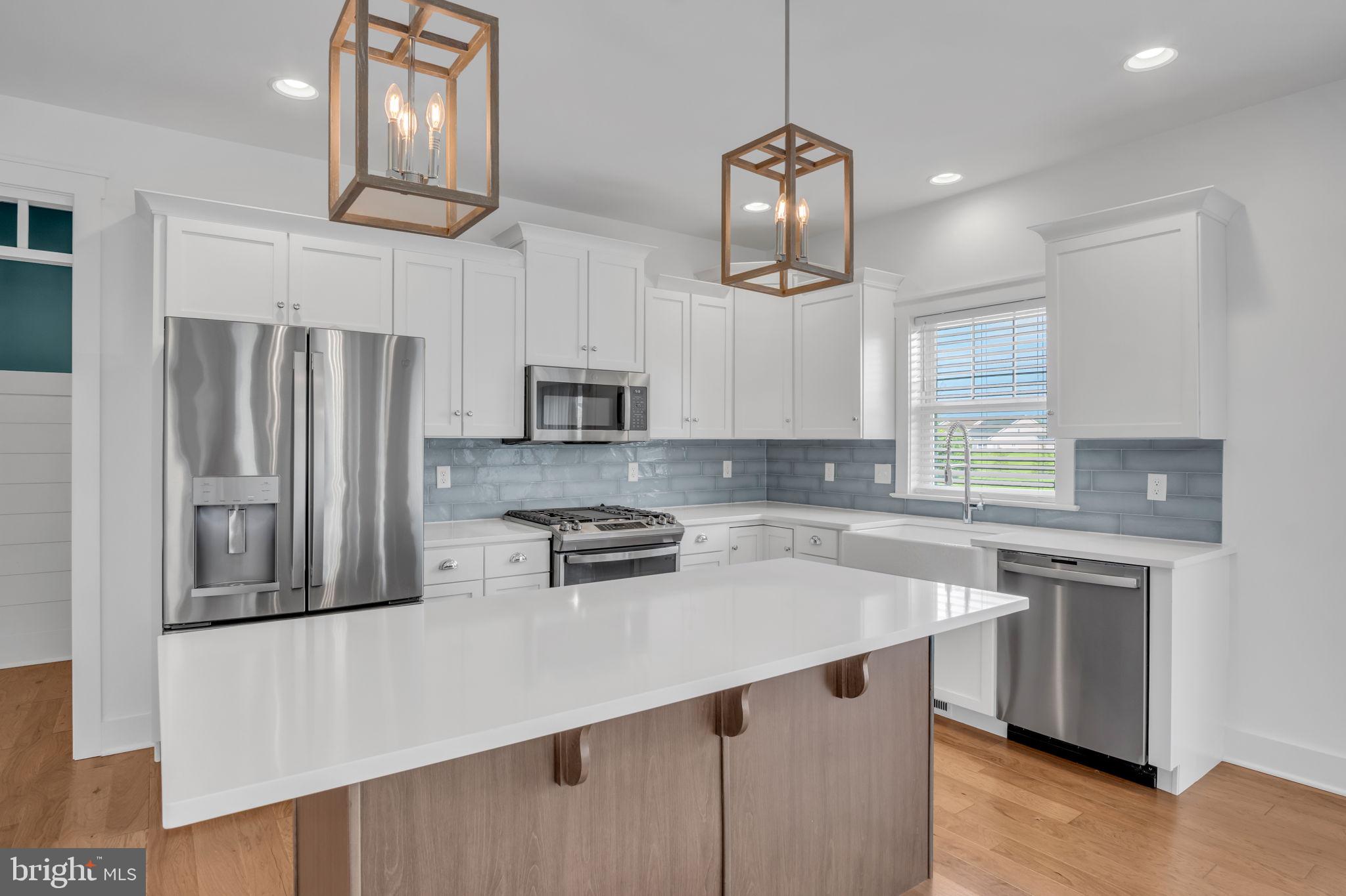 DANBURY GLEN - Residential