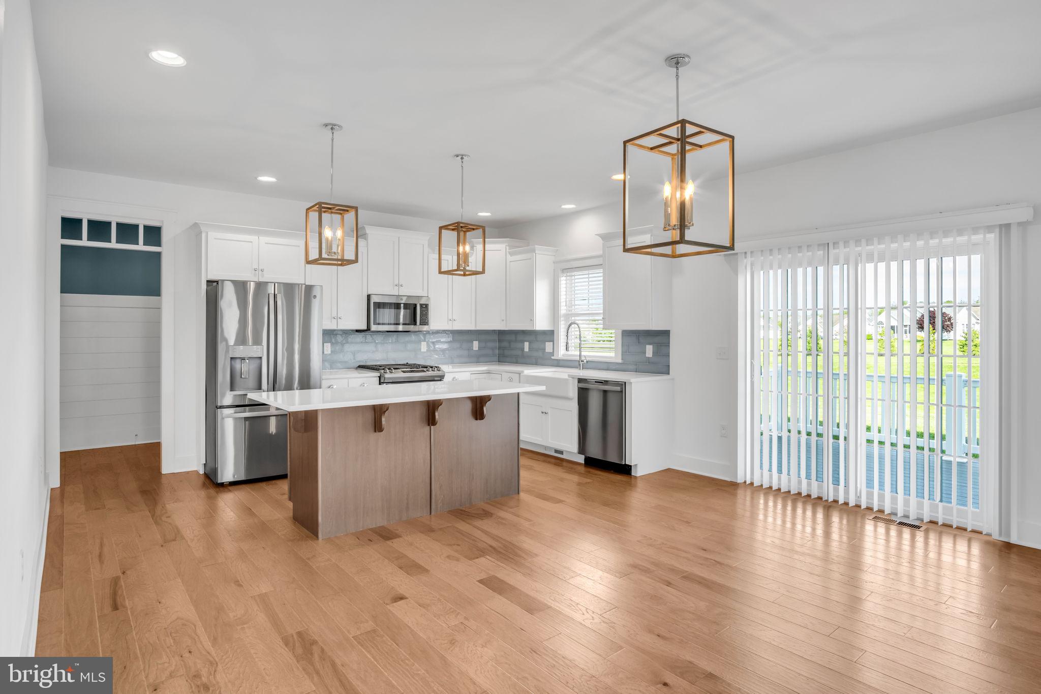 DANBURY GLEN - Residential