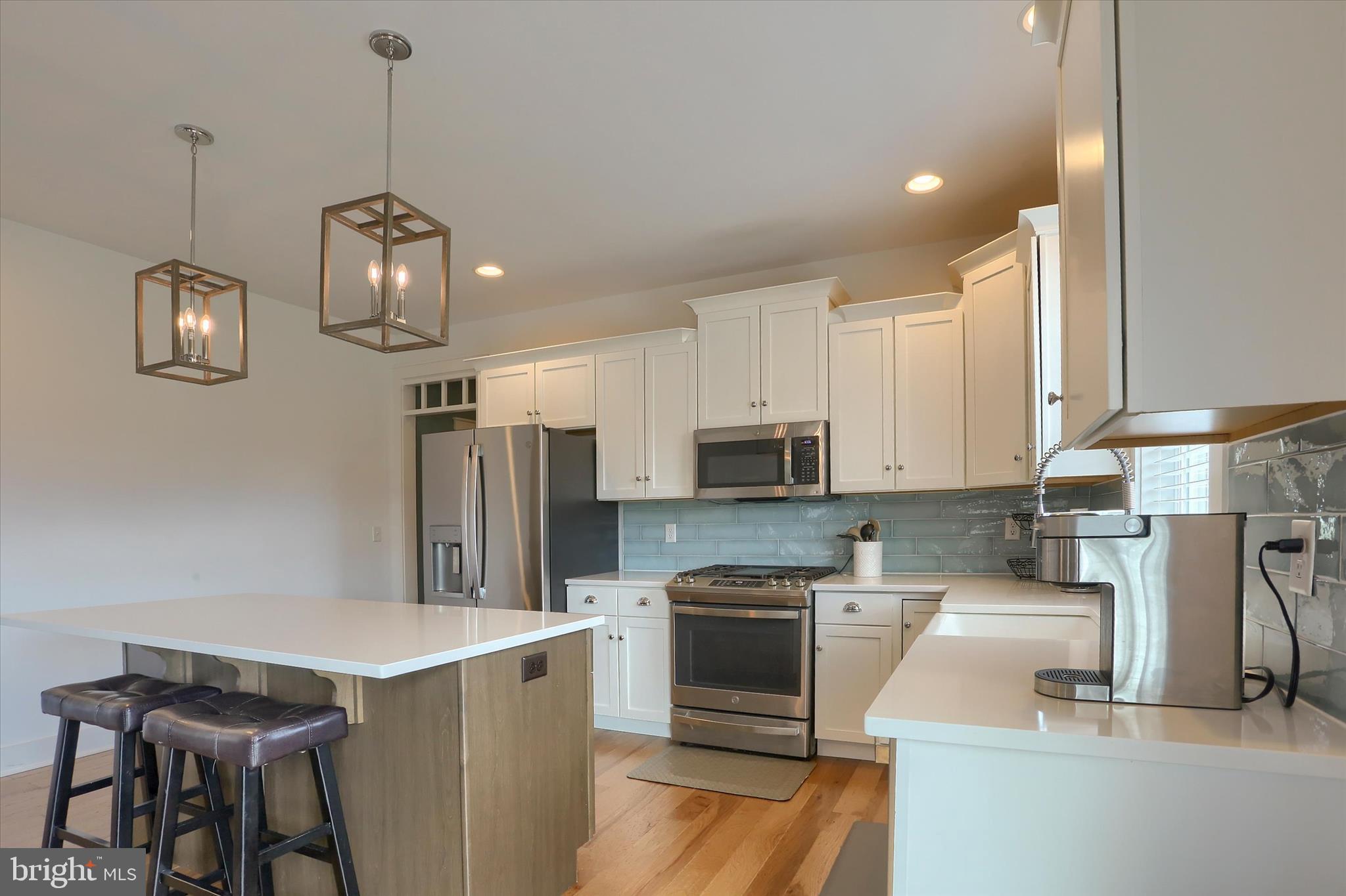 DANBURY GLEN - Residential