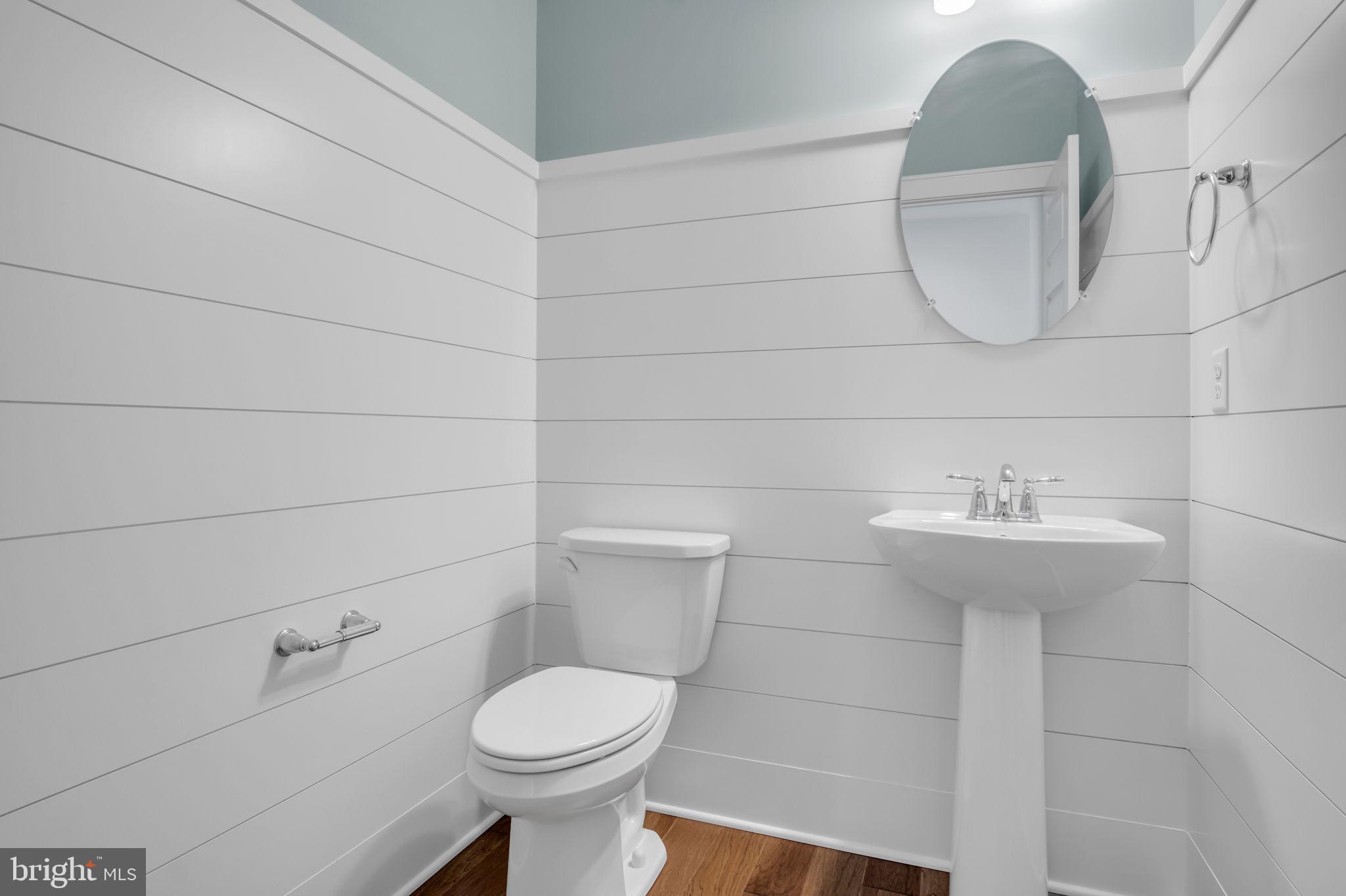DANBURY GLEN - Residential