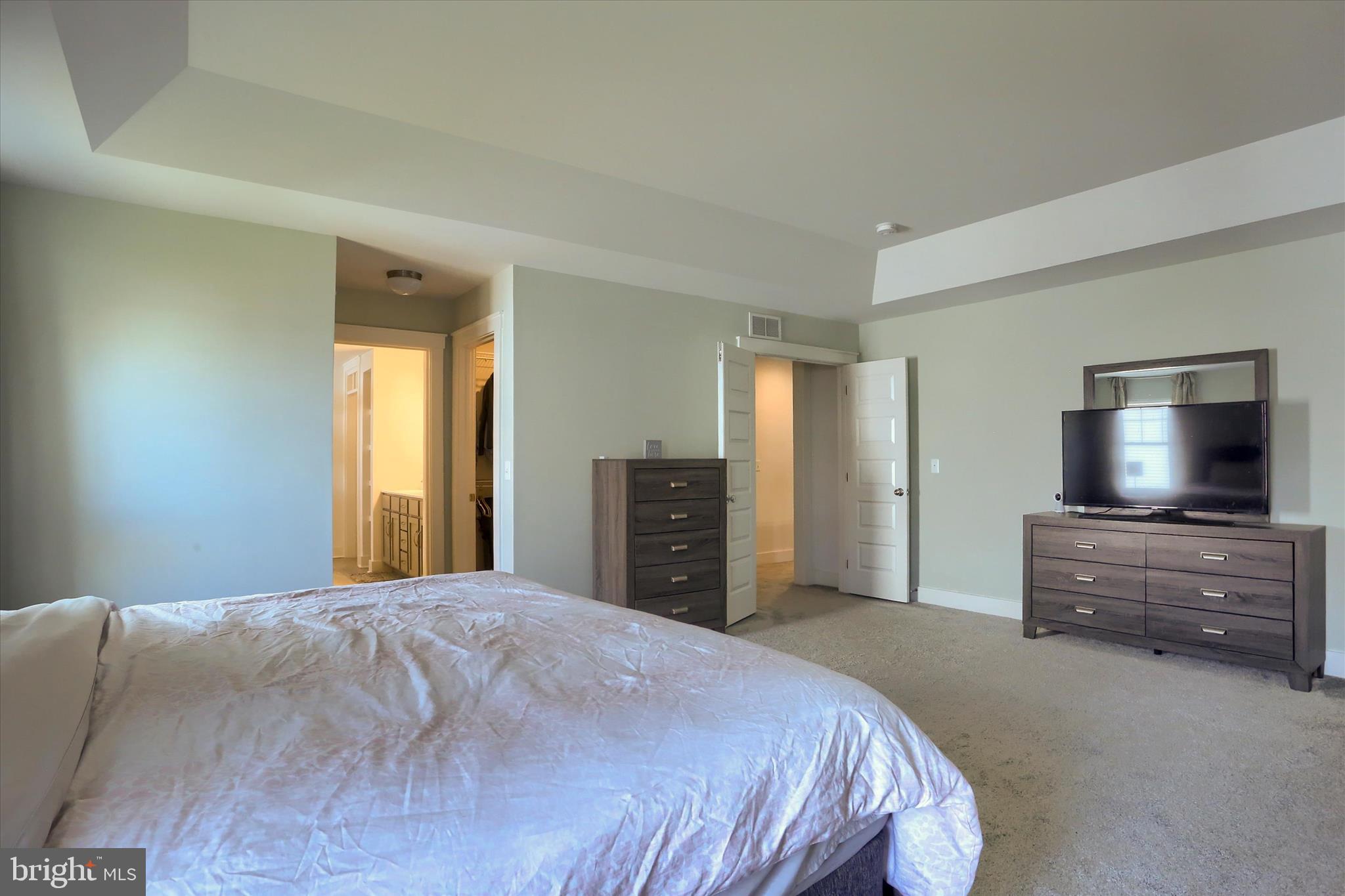 DANBURY GLEN - Residential