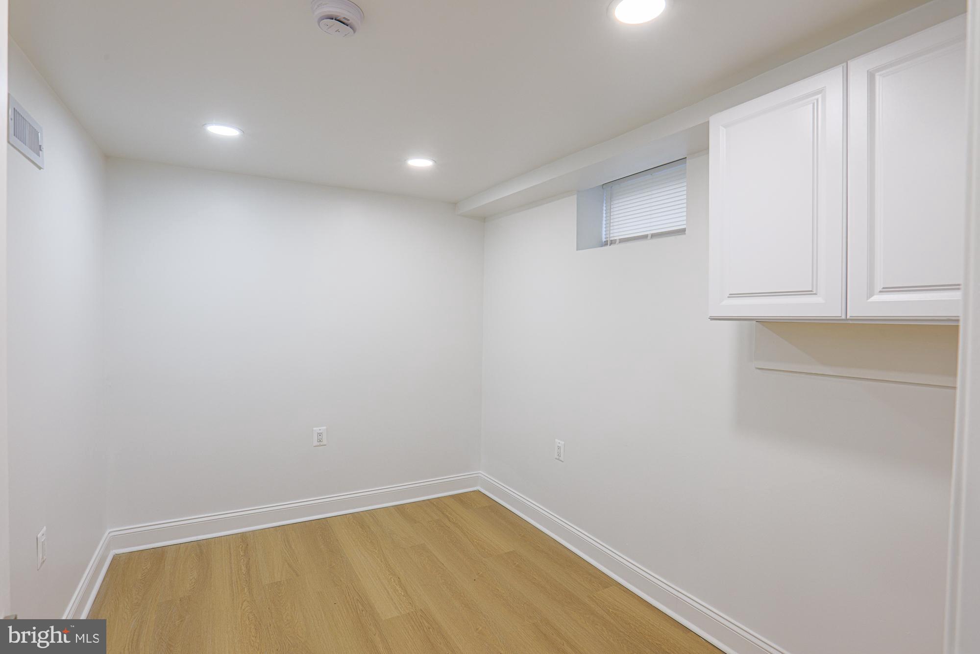 SCOTTS HILL - Residential