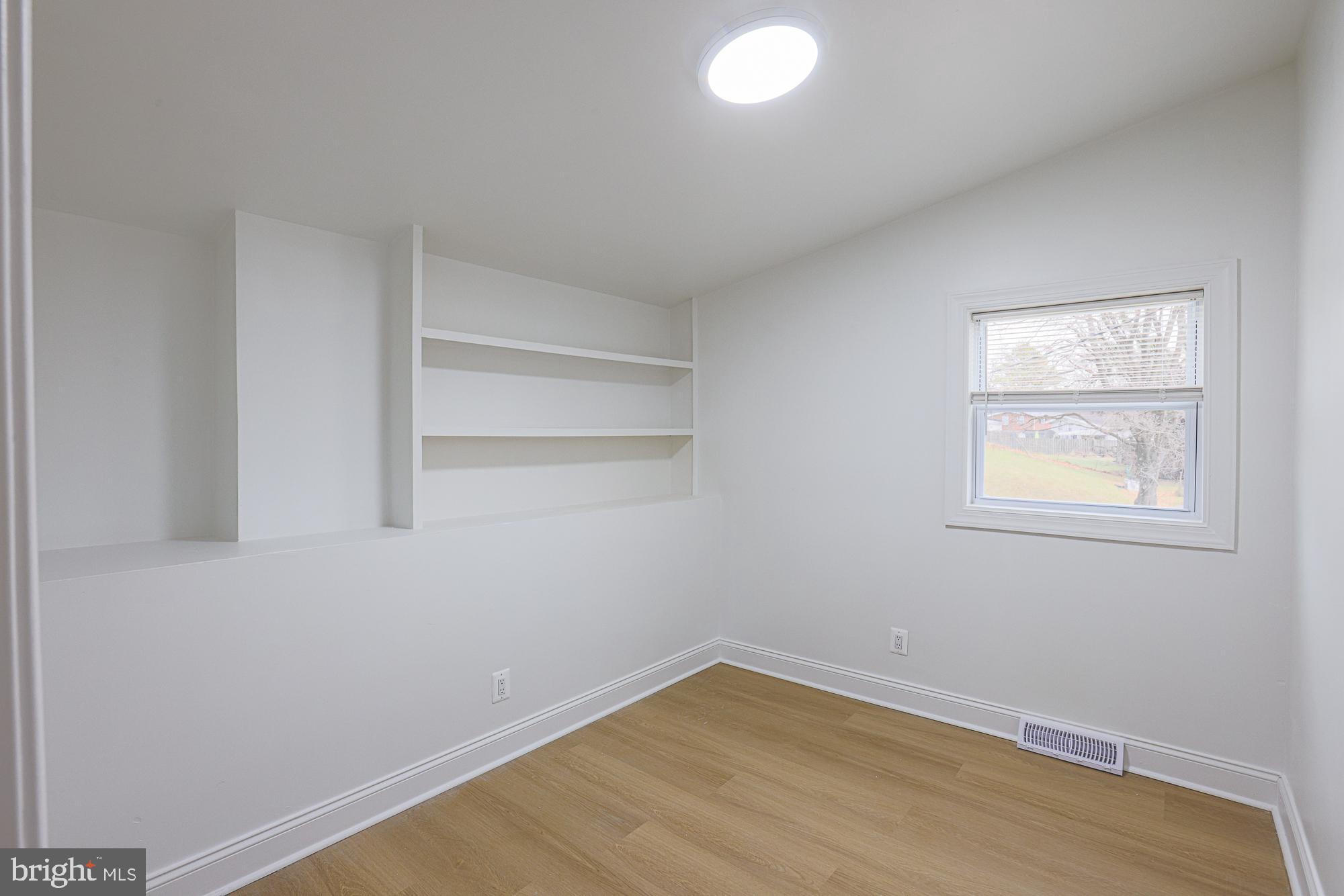 SCOTTS HILL - Residential