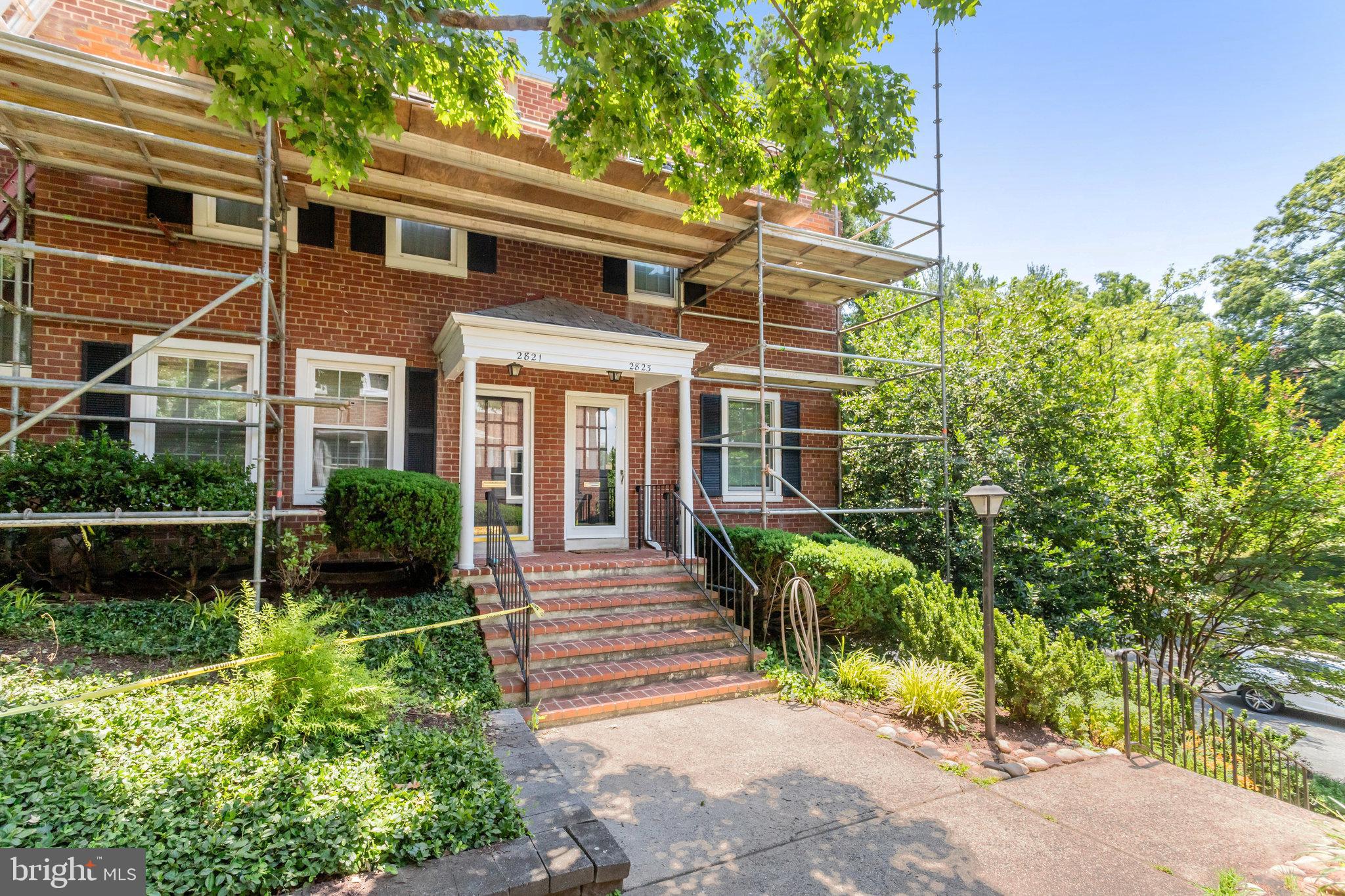 FAIRLINGTON VILLAGES - Residential Lease